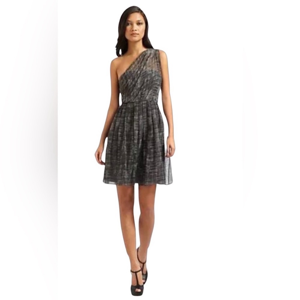 Alice & Olivia‎ Silk Blend One Shoulder Grey Silver mini Dress party going out 4